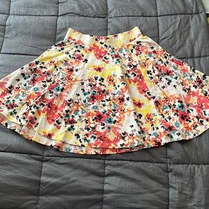 White floral So Skirt size xs